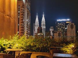 KLCC View City Center At Majestic residence, pet-friendly hotel in Kuala Lumpur