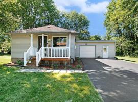 Lake Trail Cottage, hotel in Michigan City