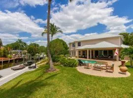 Sunnyside - Pool, Hot Tub & Direct access to River