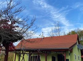 Šalatin jarek, Hotel in Ðurđevac