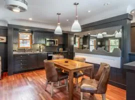 Cedar Crest - Woodpecker Cottage 7