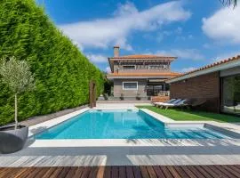 AB Villa Real-Estate