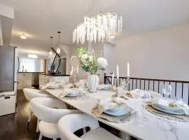 Charming Mississauga Getaway