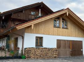 Ferienwohnung Uschi Willibald, Hotel in Wackersberg