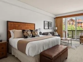 319 Lodge At Spruce Peak Ski In Ski In Ski Out King Studio By Stowe Mountain Rentals