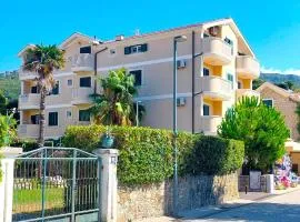 Igalo Montenegro - Nice apartment 20 m from the sea!