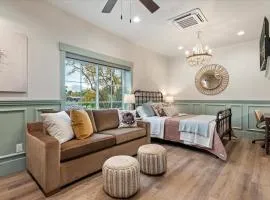 The Nest Room- Newly Built Loft on Main in Midway