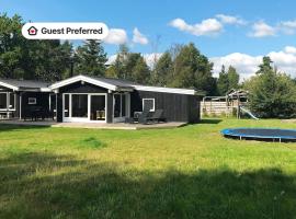8 person holiday home in Hals-By Traum, hotel en Hals