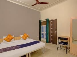 SPOT ON Hotel Grand Blue, hotel in Niwāri