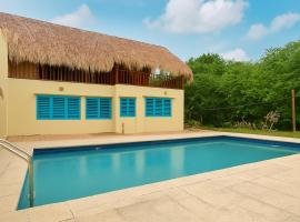 Lovely private cabin with beach access in Palomino, hotel in Palomino