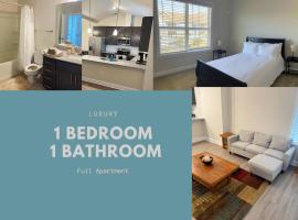 Quiet Apartment - 10 minutes from ECU, hotel in Greenville