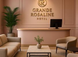 Grande Rosaline Hotel、Sragenのホテル