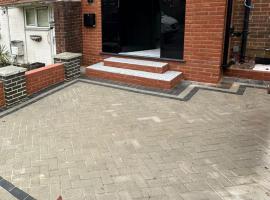 The Dorking Hideaway，位于多尔金的酒店