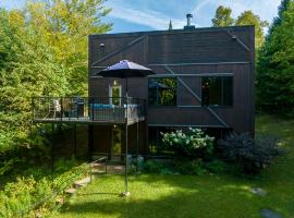 La Romane Stylish forest chalet w spa โรงแรมในวาล-เดวิด