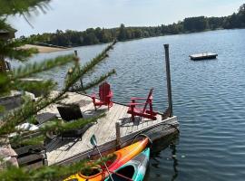 Tait Lake Retreat - Luxury Lakeside Home, hotel in Turriff