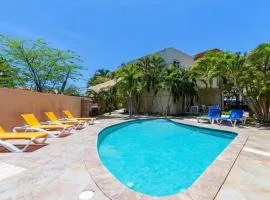 Luxury Townhouse 6 Minutes from Beach & Casino