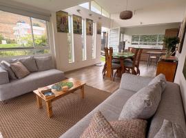 Casa Villa Container, ξενοδοχείο σε Tibasosa