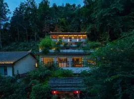 Phoenix Xueqingji Humanity Banshan Homestay (Phoenix Ancient City Branch)