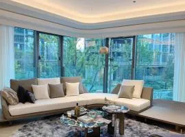 Aryas hub Oversized luxury designer decoration 4 bedrooms near the Guanyin Bridge
