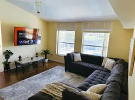 Luxury Family Villa with Pool Near Disney Parks