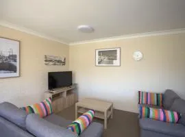 Central Park 18 1 Snowy River Ave