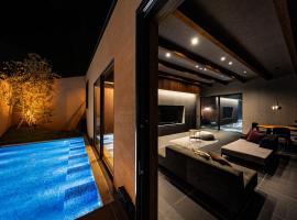 Blue BLACK, hotel v destinaci Karacu