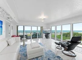 Flores Ocean Suites 402