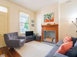 Cosy Glebe Cottage - Stroll to Central Hobart