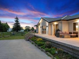 Hamurana Hotspot - Walk to the Lake & Golf Course, hôtel à Hamurana