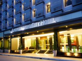 Laemchabang City Hotel, hotel v destinaci Tung Sukla