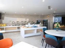 VX Hotel Jiangsu Taizhou Xinghua RT-Mart