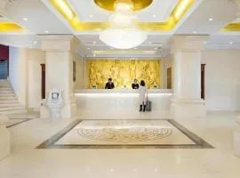 Vienna Hotel Shandong Qingdao Taidong Pijiu Street Liaoning Road