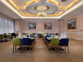 Vienna Hotel Jiangsu Zhangjiagang Passenger Terminal Station, ξενοδοχείο σε Zhangjiagang