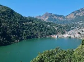 Lake View Stays Nainital
