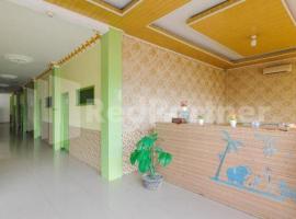 Homestay Hj. Suharti Natar Lampung RedPartner, ξενοδοχείο σε Negarasaka