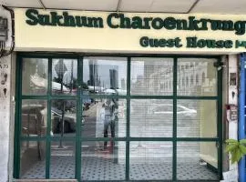 Sukhum Charoen Krung Tak-Sin bridge guest house