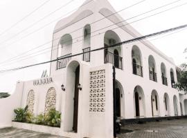 HANAYA Living House Pacitan, ξενοδοχείο σε Pacitan