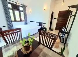 Turtle Point Homestay Seaview 2 - BB, Fast Wi-Fi, AC