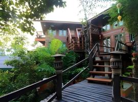 P&P Coffee & Resort Maesariang, hotel v destinaci Ban Kat