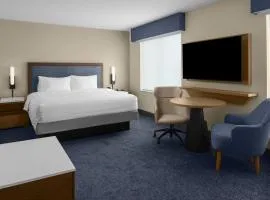 Hampton Inn & Suites By Hilton Long Island Farmingdale