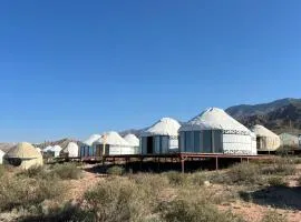 Oimo Tash Yurt Camp