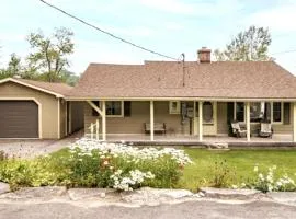 Renovated Waterfront Cottage with Stunning Crowe Lake Views, Dock & Firepit, Relaxing Retreat Near Marmora, Ontario