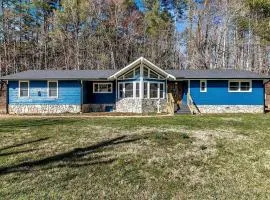 Cozy Mountain Retreat with Fire Pit and Large Yard, Located Near Downtown Marion, NC