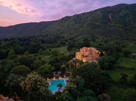 Dev Bagh Luxurious Private Suites, hotel em Debāri