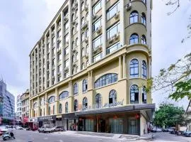 Magnotel Hotel Dongxing Guomen Port