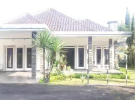 Hotel O Bungalow Homestay