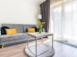 Urban Chic - Luxury Stay at Mennica Residence Warsaw