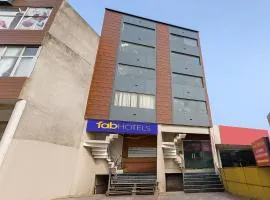 FabHotel Red Ark Inn