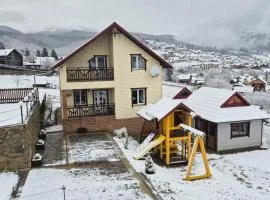 BEE HOUSE Поляниця Апартаменти