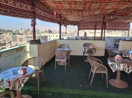 Princess Square Hotel, Bed & Breakfast in Luxor